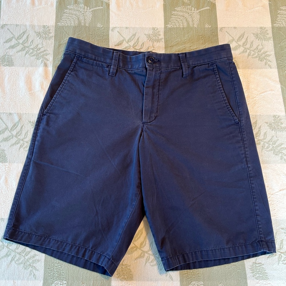 GAP Classic Navy Blue Khaki Shorts - W32
